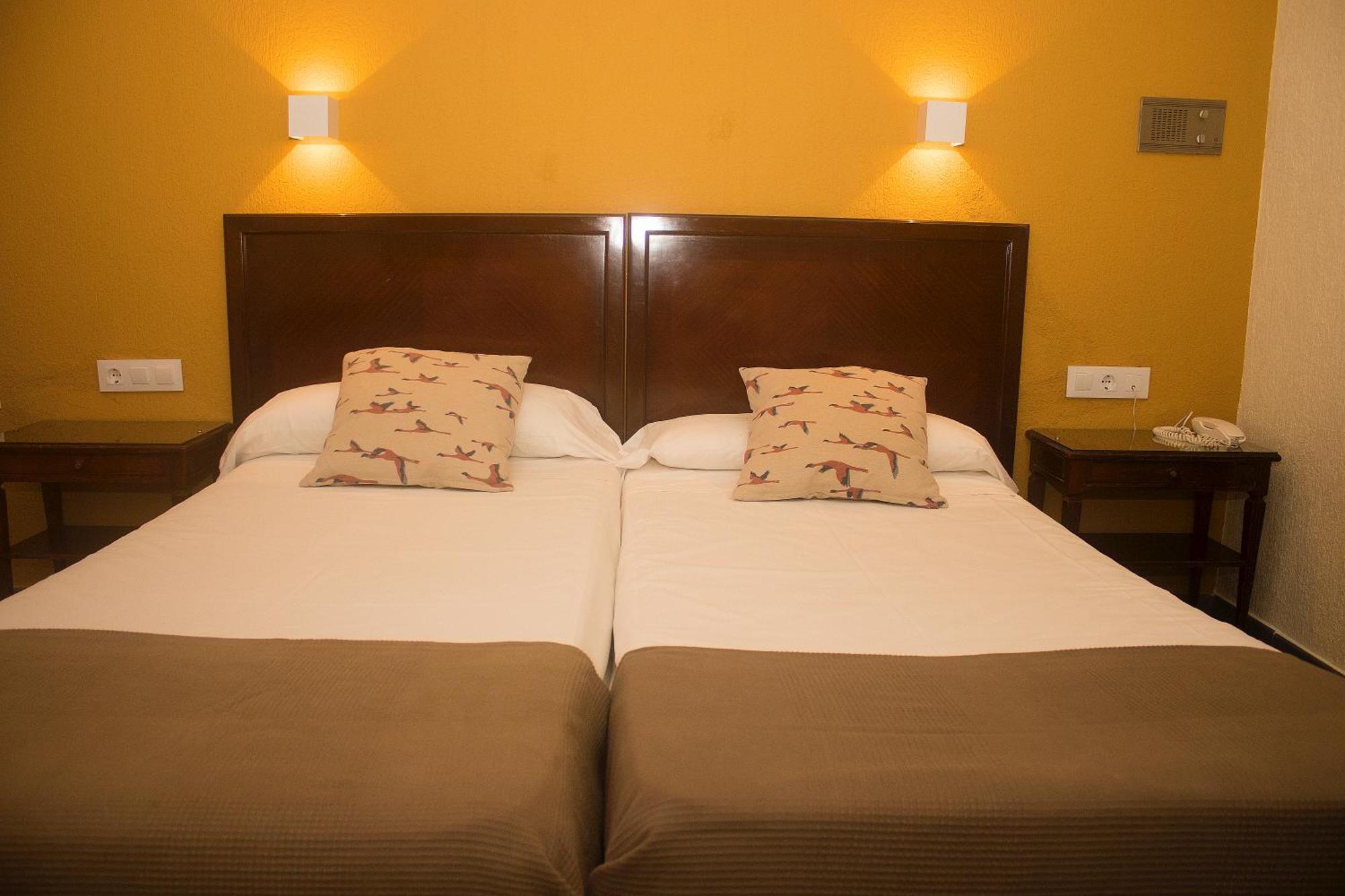 Hotel Caribe Rota Extérieur photo